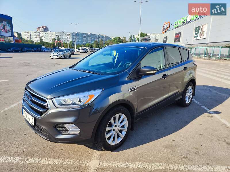 Позашляховик / Кросовер Ford Escape 2017 в Запоріжжі