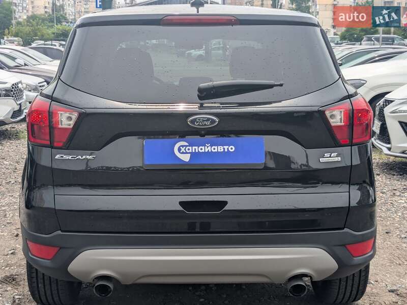 Внедорожник / Кроссовер Ford Escape 2018 в Киеве