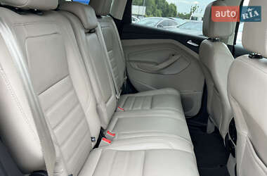 Внедорожник / Кроссовер Ford Escape 2016 в 