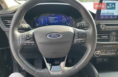 Внедорожник / Кроссовер Ford Escape 2020 в 