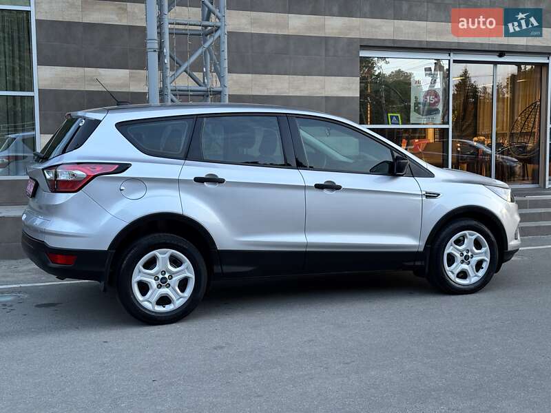 Позашляховик / Кросовер Ford Escape 2018 в Тернополі