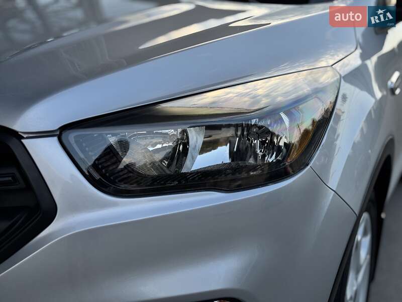Позашляховик / Кросовер Ford Escape 2018 в Тернополі