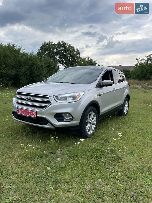 Позашляховик / Кросовер Ford Escape 2019 в Івано-Франківську