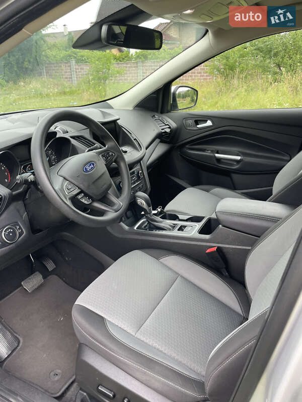 Позашляховик / Кросовер Ford Escape 2019 в Івано-Франківську