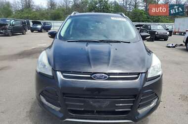 Внедорожник / Кроссовер Ford Escape 2015 в 