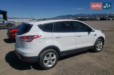 Внедорожник / Кроссовер Ford Escape 2015 в 