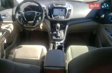 Внедорожник / Кроссовер Ford Escape 2015 в 
