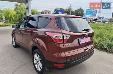 Внедорожник / Кроссовер Ford Escape 2017 в 