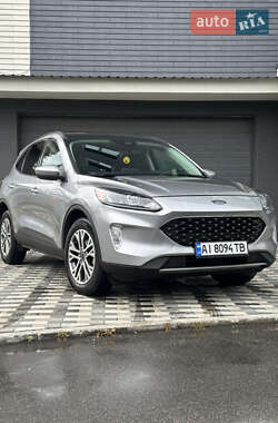 Внедорожник / Кроссовер Ford Escape 2022 в 