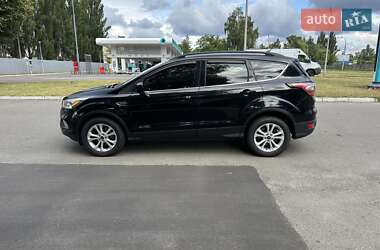 Внедорожник / Кроссовер Ford Escape 2017 в 