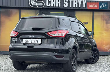 Внедорожник / Кроссовер Ford Escape 2016 в 