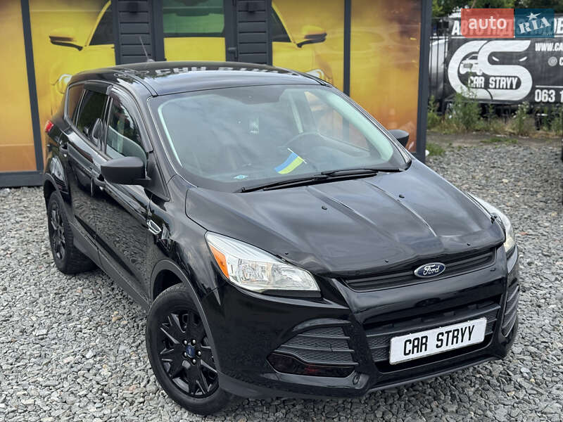 Позашляховик / Кросовер Ford Escape 2016 в Стрию