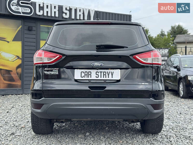 Позашляховик / Кросовер Ford Escape 2016 в Стрию