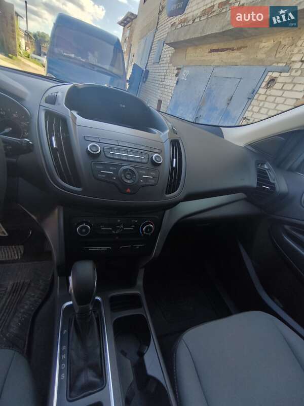 Внедорожник / Кроссовер Ford Escape 2019 в Сумах