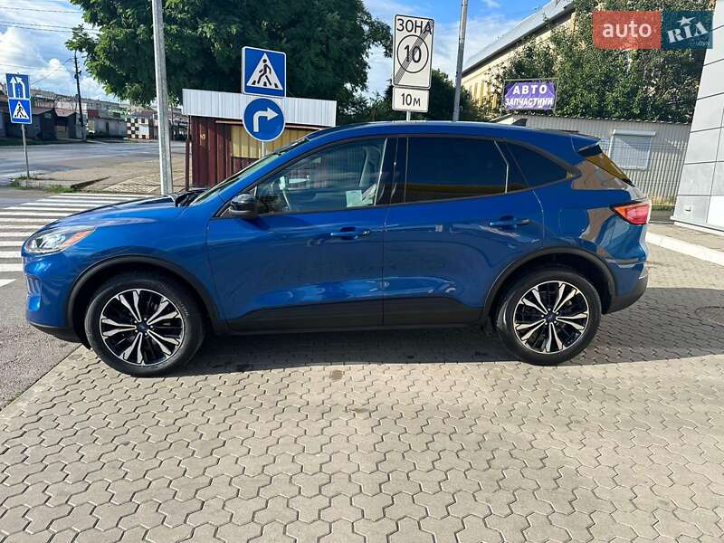 Внедорожник / Кроссовер Ford Escape 2022 в Переяславе