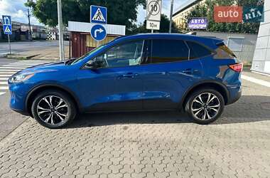 Внедорожник / Кроссовер Ford Escape 2022 в 