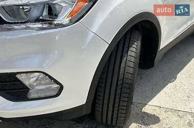 Внедорожник / Кроссовер Ford Escape 2017 в 