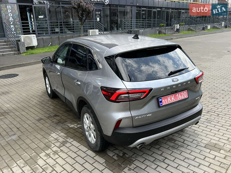 Внедорожник / Кроссовер Ford Escape 2024 в Новояворовске