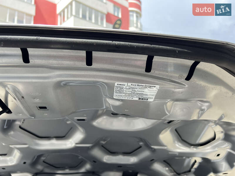 Внедорожник / Кроссовер Ford Escape 2024 в Новояворовске
