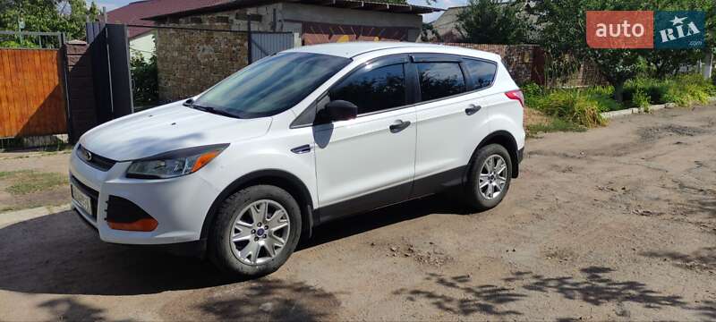 Внедорожник / Кроссовер Ford Escape 2012 в Ольшанке