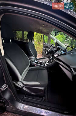Внедорожник / Кроссовер Ford Escape 2014 в 