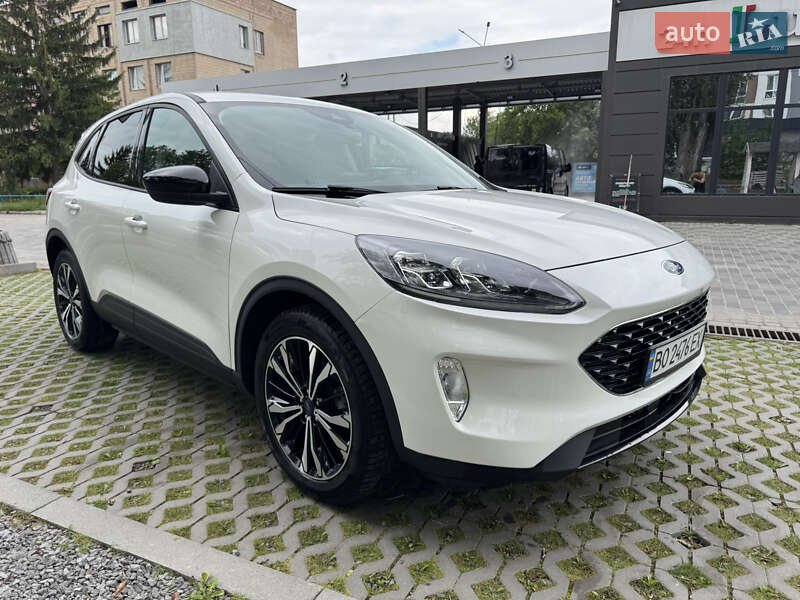 Внедорожник / Кроссовер Ford Escape 2022 в Тернополе