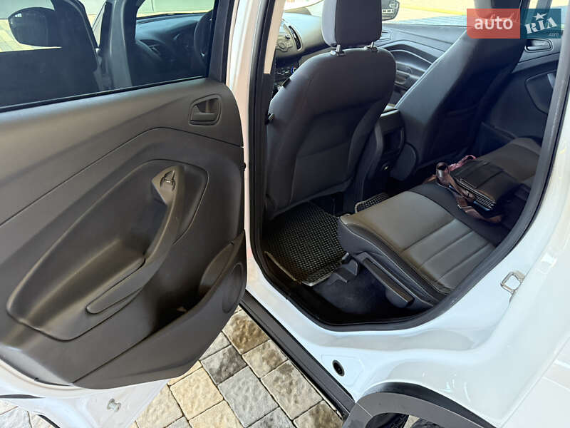 Позашляховик / Кросовер Ford Escape 2019 в Львові