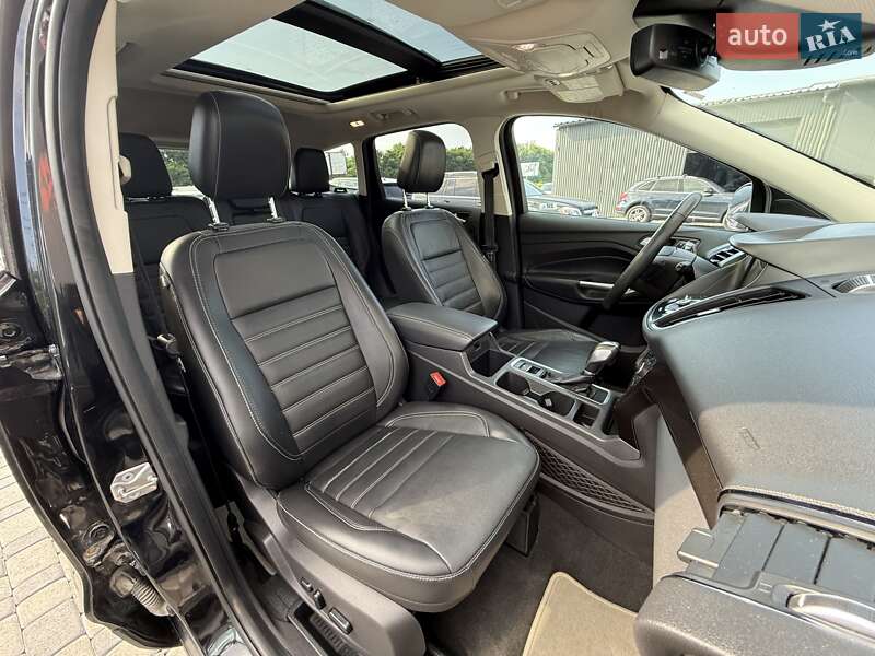 Внедорожник / Кроссовер Ford Escape 2019 в Львове