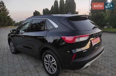 Внедорожник / Кроссовер Ford Escape 2021 в 