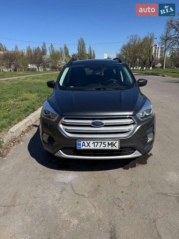 Позашляховик / Кросовер Ford Escape 2018 в Харкові