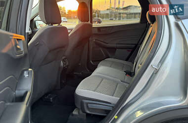 Внедорожник / Кроссовер Ford Escape 2022 в 