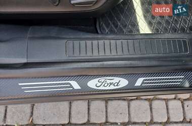 Внедорожник / Кроссовер Ford Escape 2020 в 