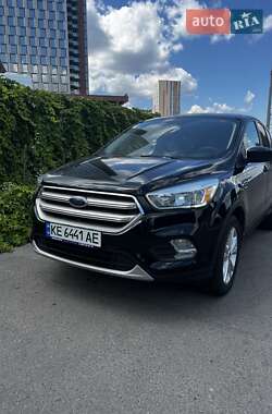 Позашляховик / Кросовер Ford Escape 2016 в Дніпрі
