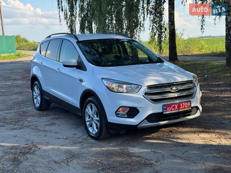 Внедорожник / Кроссовер Ford Escape 2018 в Дубно