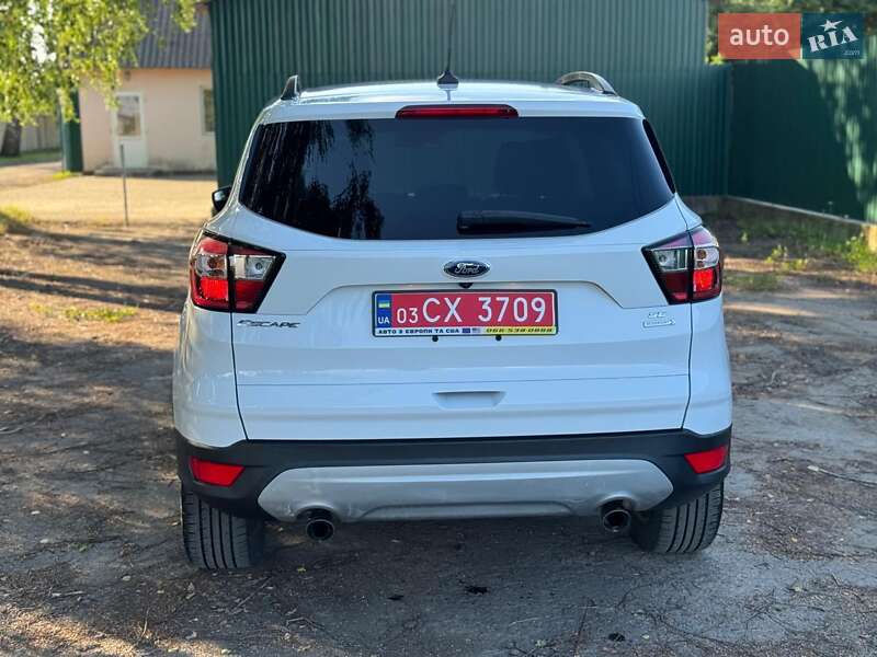 Внедорожник / Кроссовер Ford Escape 2018 в Дубно