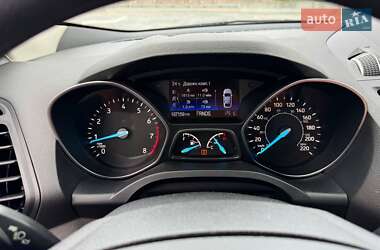 Внедорожник / Кроссовер Ford Escape 2016 в 