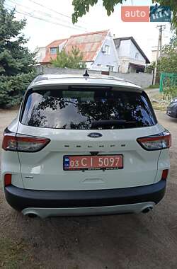 Внедорожник / Кроссовер Ford Escape 2022 в 