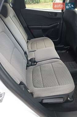 Внедорожник / Кроссовер Ford Escape 2022 в 