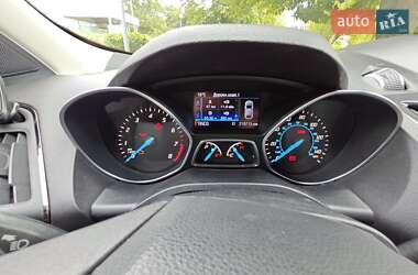 Внедорожник / Кроссовер Ford Escape 2013 в 