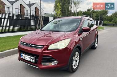 Внедорожник / Кроссовер Ford Escape 2013 в 