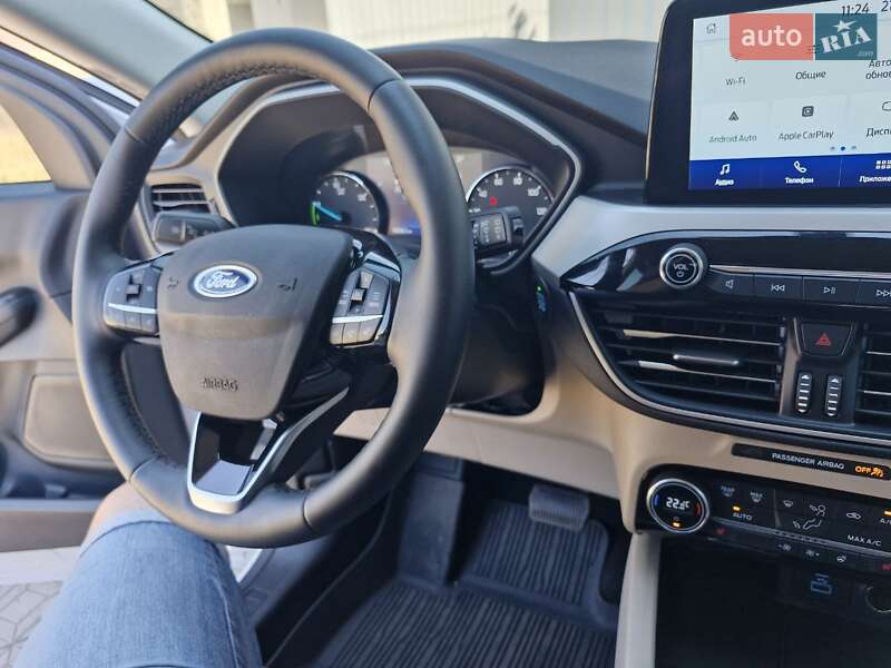 Внедорожник / Кроссовер Ford Escape 2021 в Николаеве