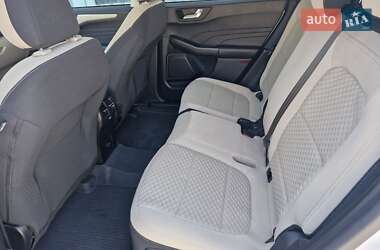 Внедорожник / Кроссовер Ford Escape 2021 в 
