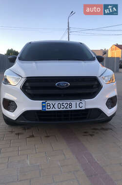 Внедорожник / Кроссовер Ford Escape 2016 в Хмельницком