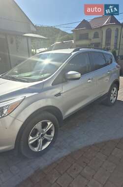 Внедорожник / Кроссовер Ford Escape 2015 в 