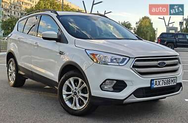 Позашляховик / Кросовер Ford Escape 2018 в Харкові