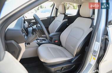 Позашляховик / Кросовер Ford Escape 2022 в 