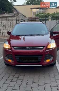 Внедорожник / Кроссовер Ford Escape 2016 в 