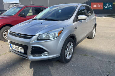 Внедорожник / Кроссовер Ford Escape 2015 в 