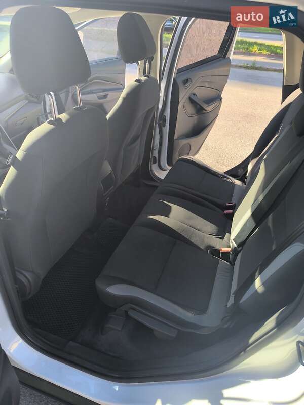 Внедорожник / Кроссовер Ford Escape 2013 в Виннице