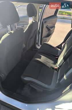 Внедорожник / Кроссовер Ford Escape 2013 в 
